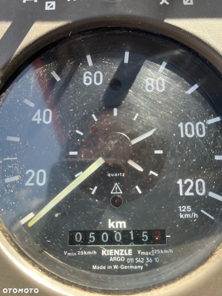 Mercedes-Benz 1517 - 28