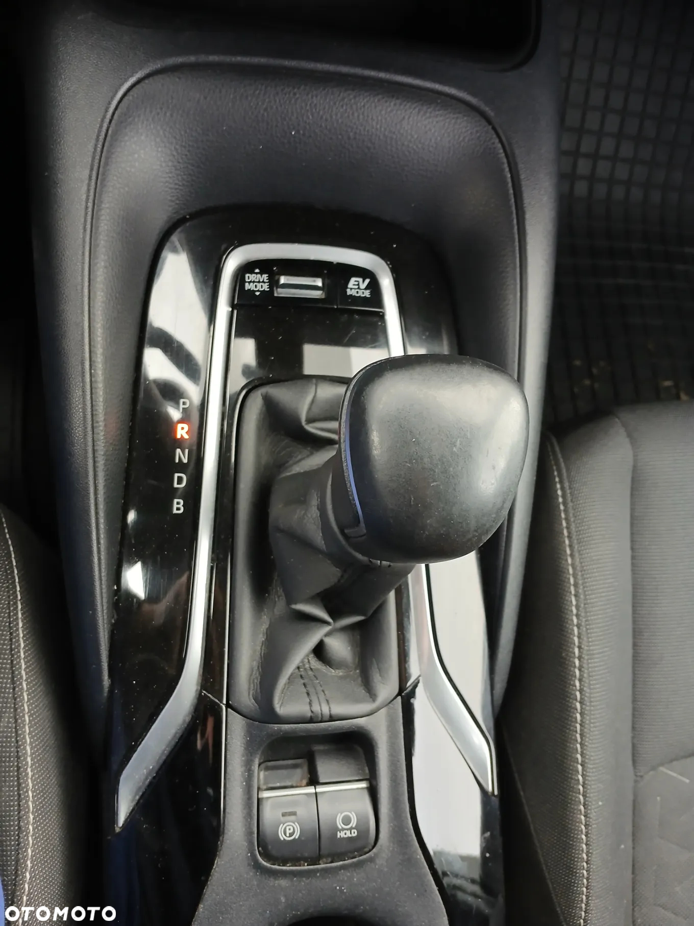 Toyota Corolla 1.8 Hybrid Active - 14