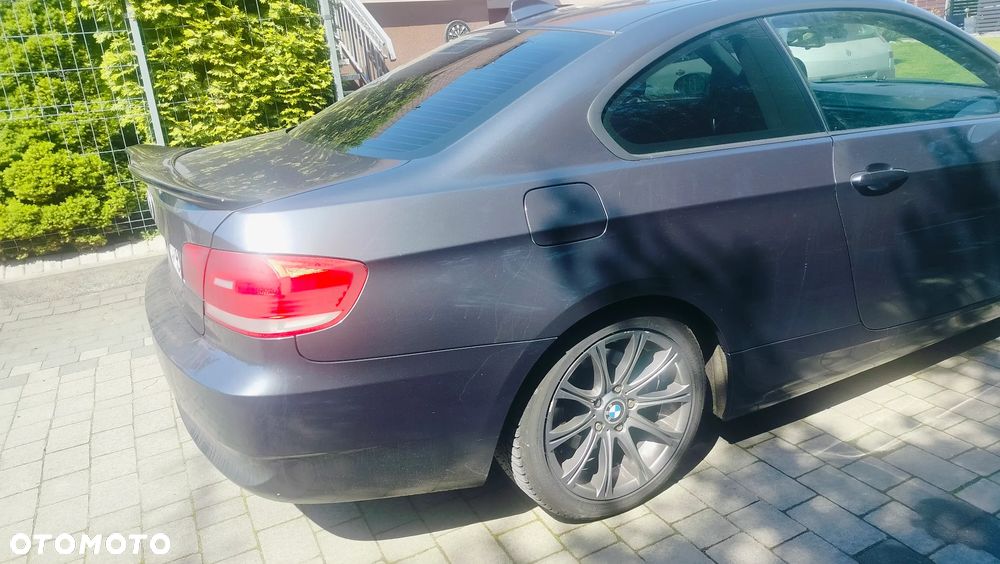 BMW Seria 3 330i - 15