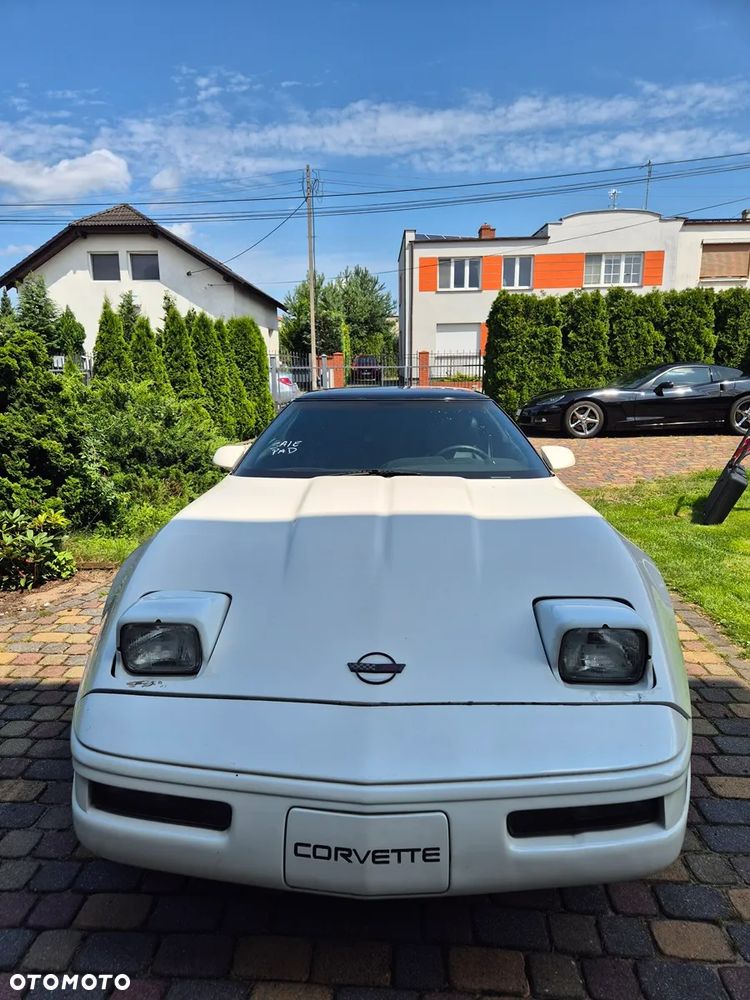 Chevrolet Corvette - 5