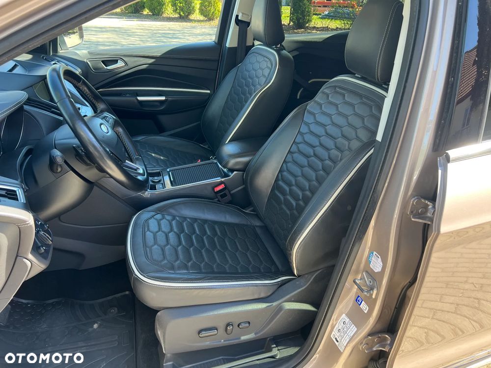 Ford Kuga 2.0 TDCi 4x4 Vignale - 23
