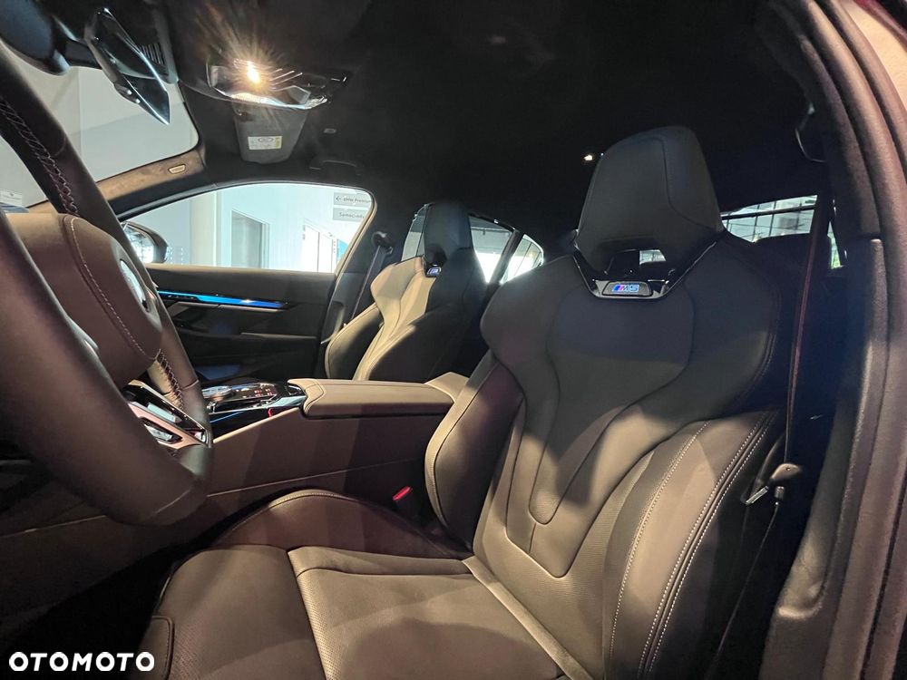 BMW M5 PHEV - 14