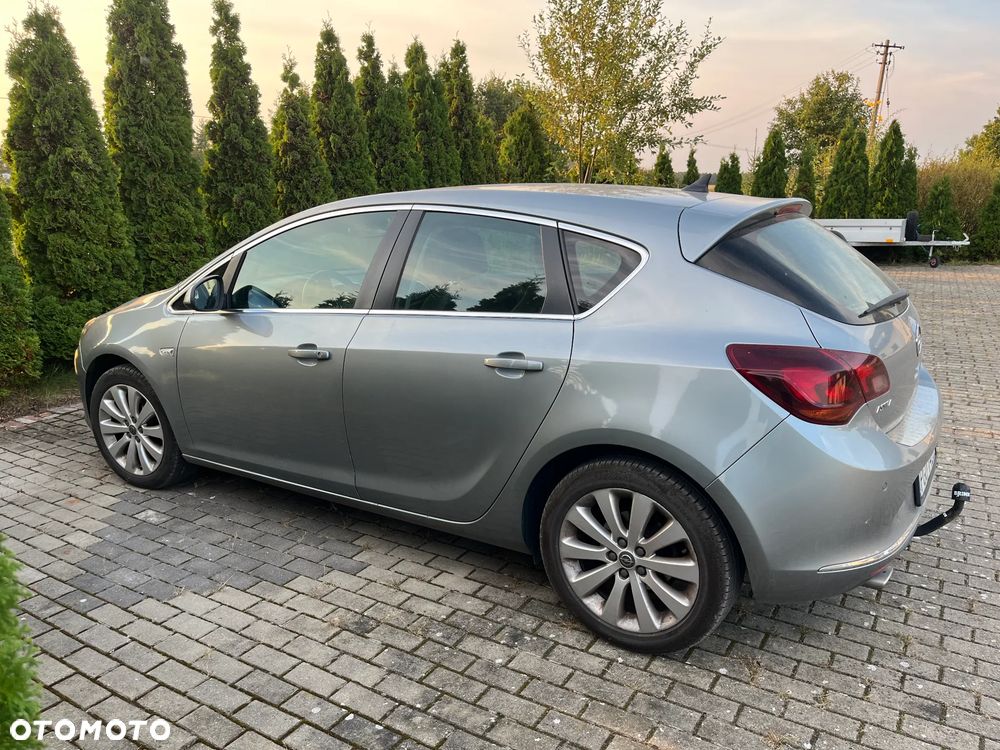 Opel Astra - 1