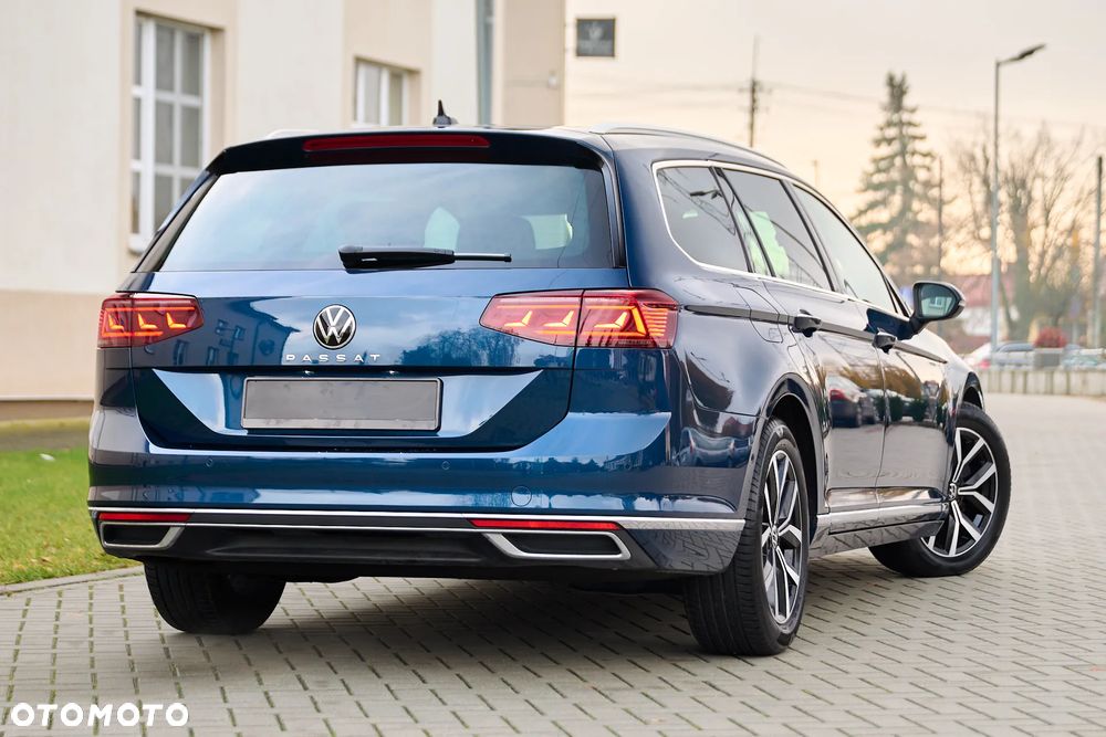 Volkswagen Passat - 8