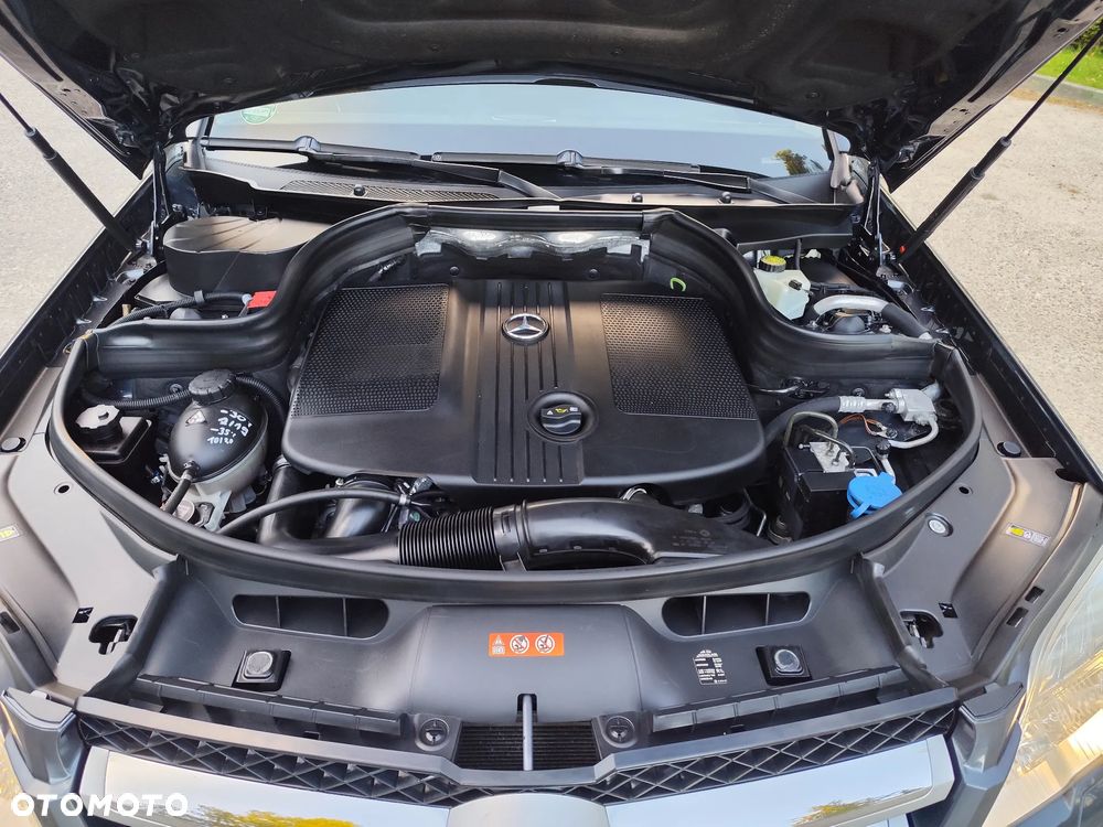 Mercedes-Benz GLK 220 CDI DPF 4Matic BlueEFFICIENCY 7G-TRONIC SPORT EDITION - 36