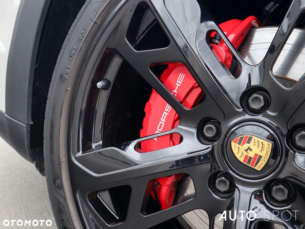 Porsche Taycan 4S - 5