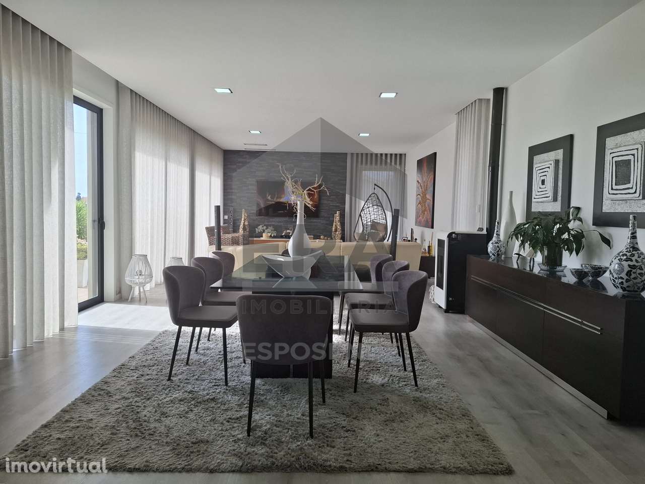 Moradia térrea de arquitetura contemporânea - Grande imagem: 3/30