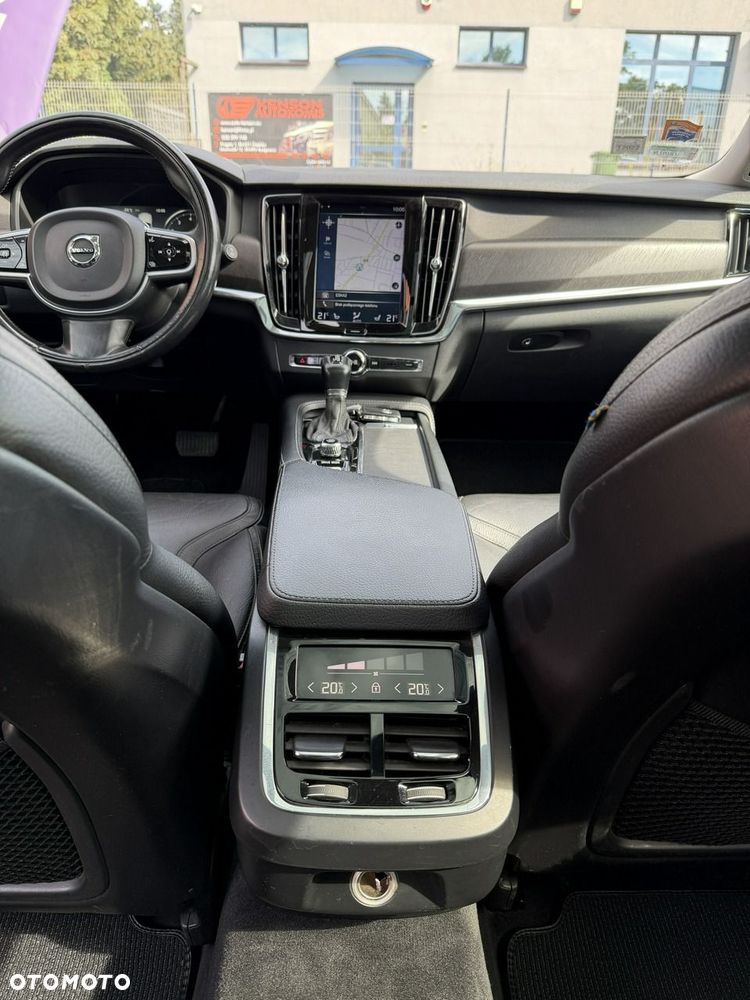 Volvo V90 Cross Country T5 AWD Pro - 31