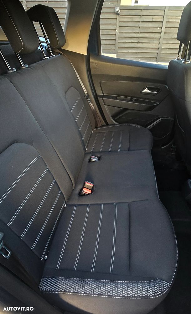 Dacia Duster 1.6 SCe Prestige jante 17" - 16