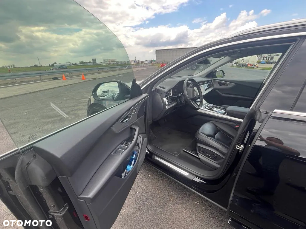 Audi Q8 - 5
