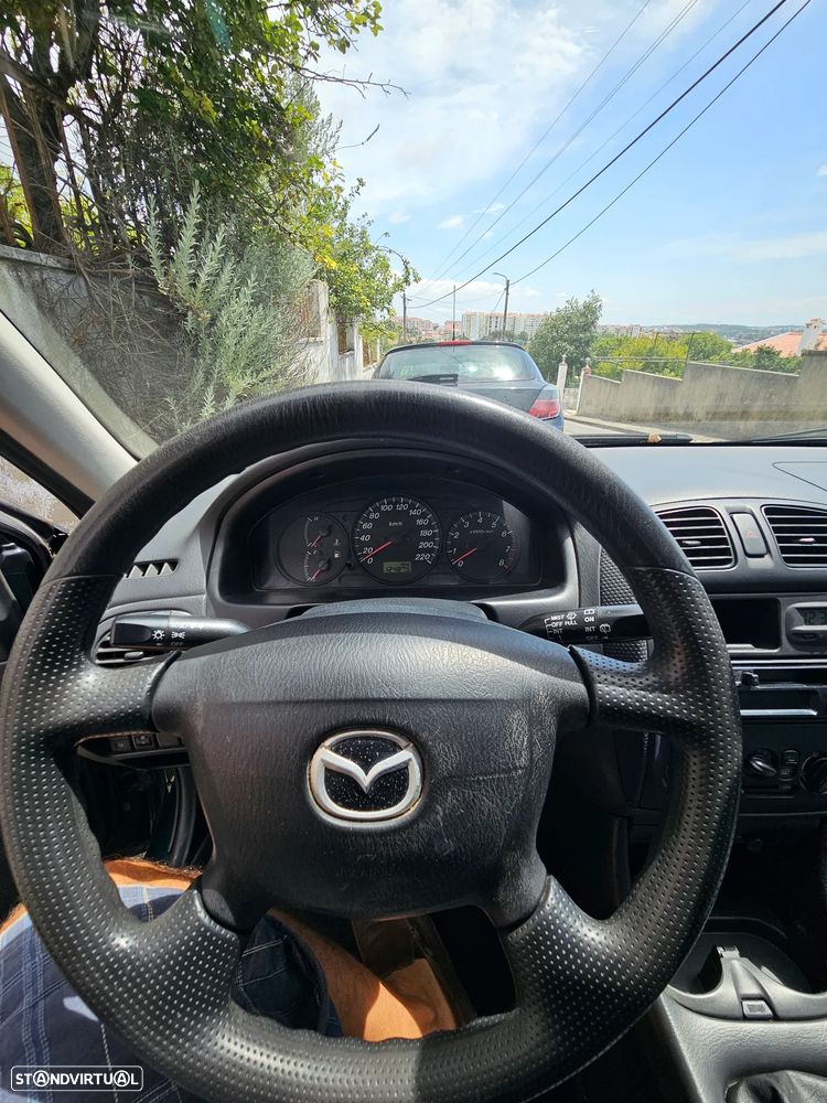 Mazda 323 F 1.5 GLX - 5