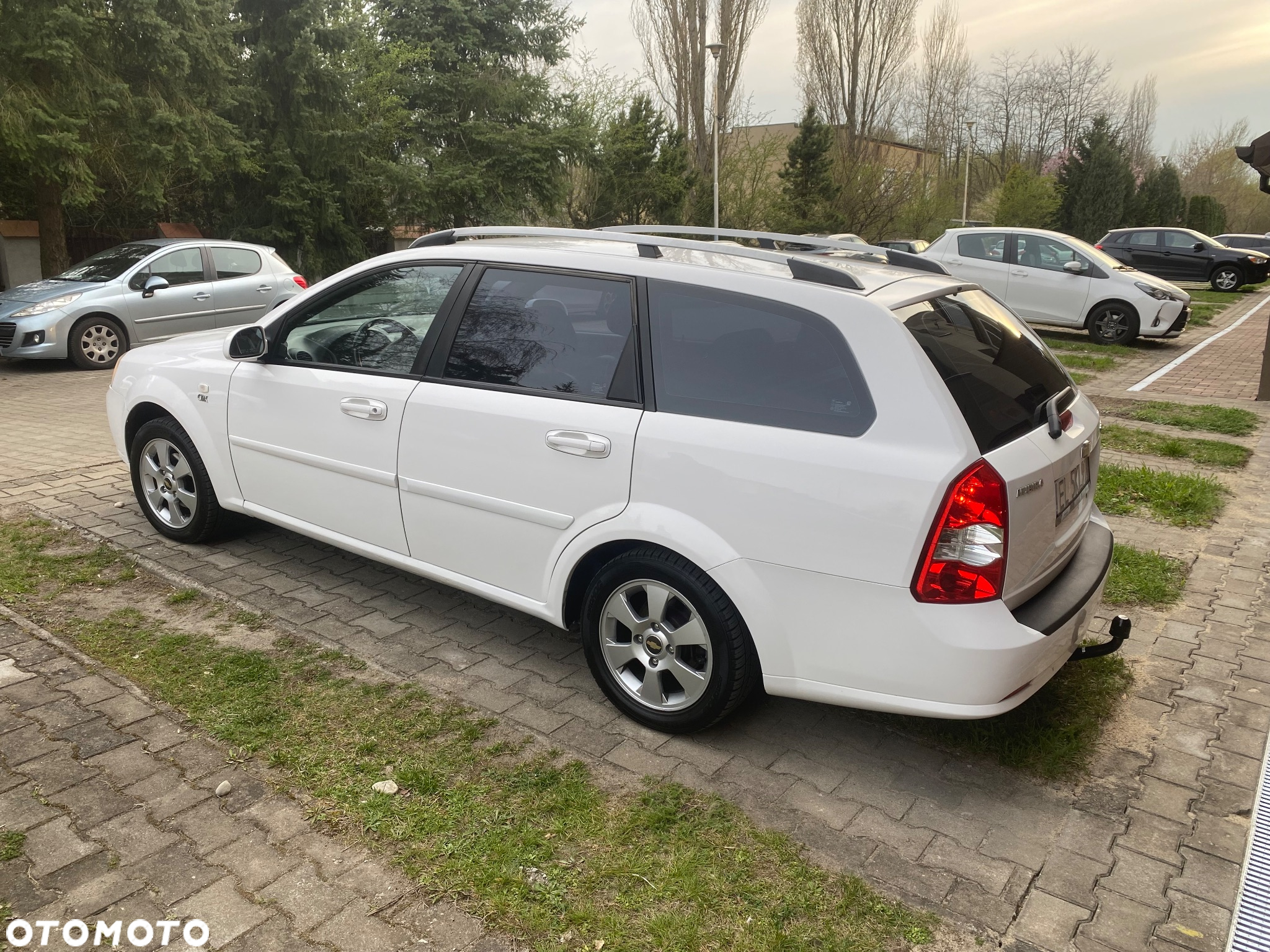 Chevrolet Nubira 2.0 Kombi D CDX - 4
