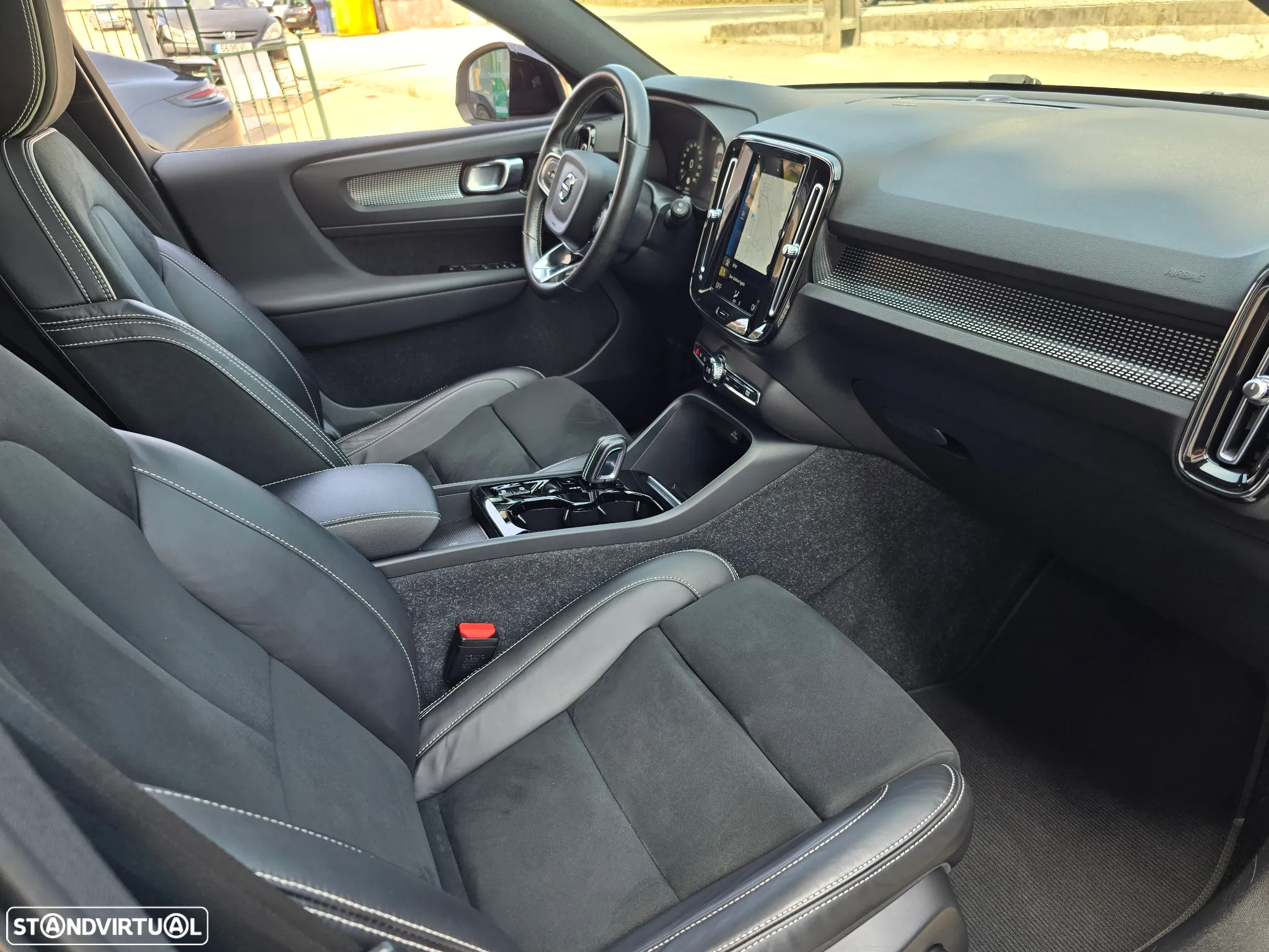 Volvo XC 40 1.5 T5 PHEV R-Design - 34