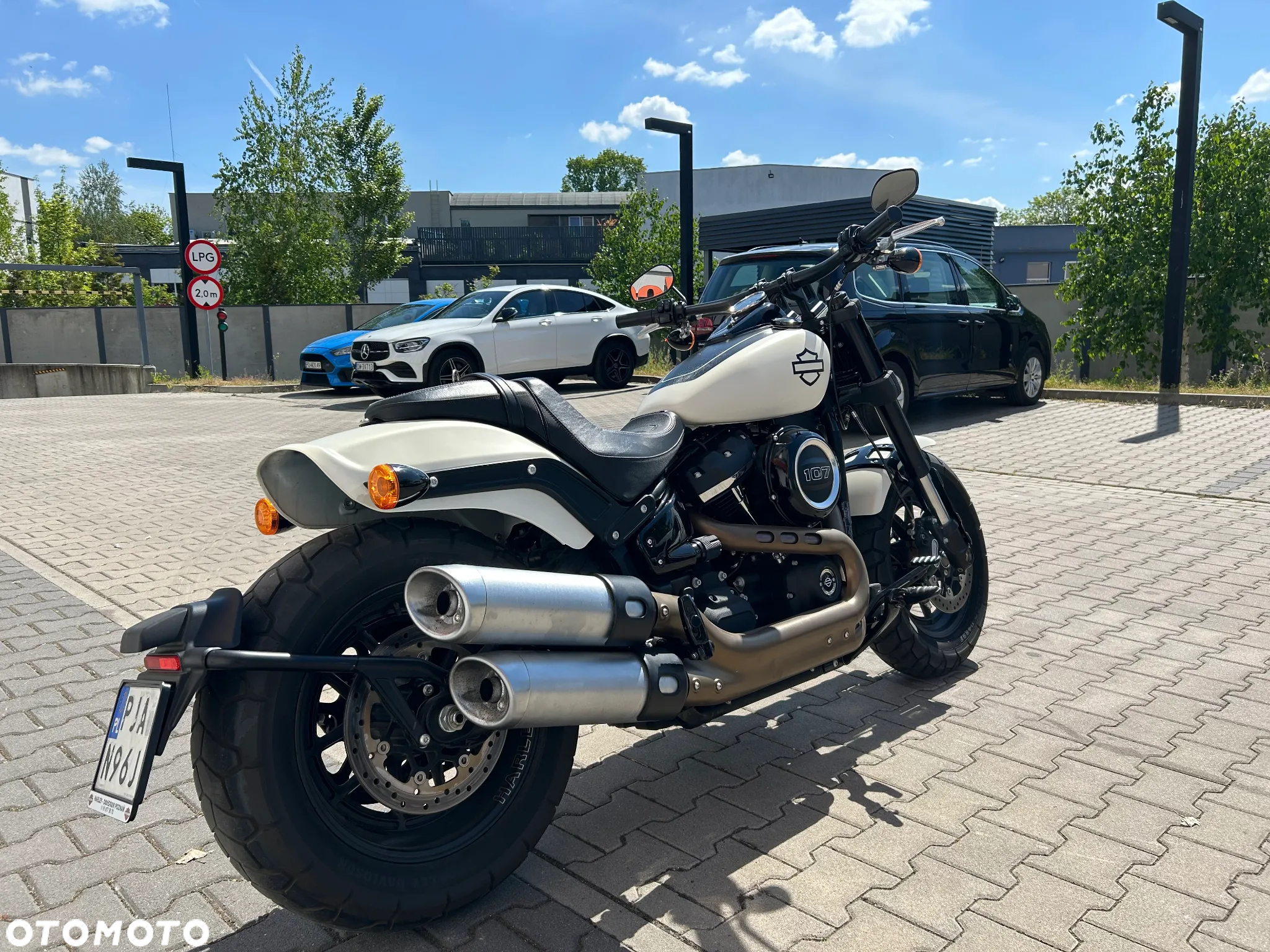 Harley-Davidson Softail Fat Bob - 6
