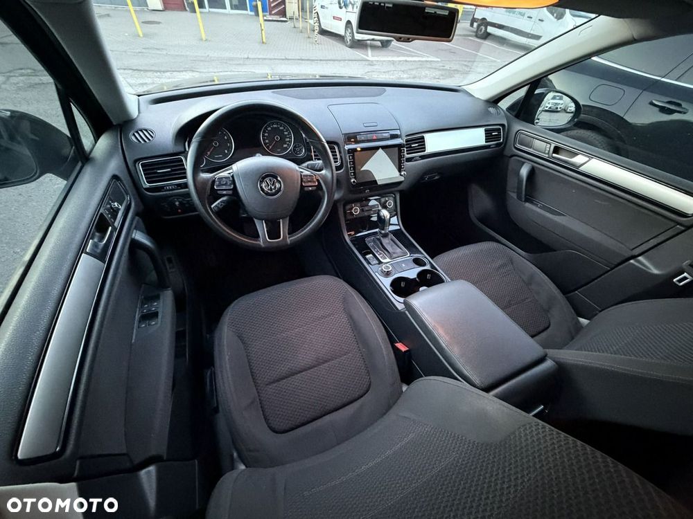 Volkswagen Touareg - 12