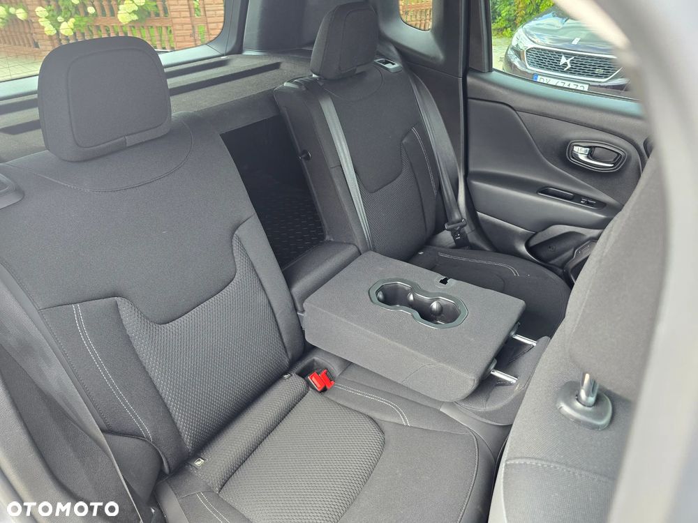 Jeep Renegade - 14