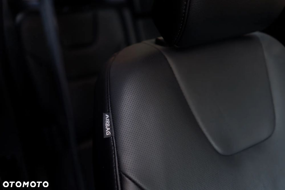 Ford Edge - 32