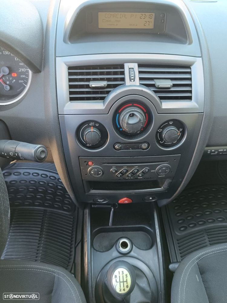 Renault Mégane Break 1.5 dCi Dynamique S - 14