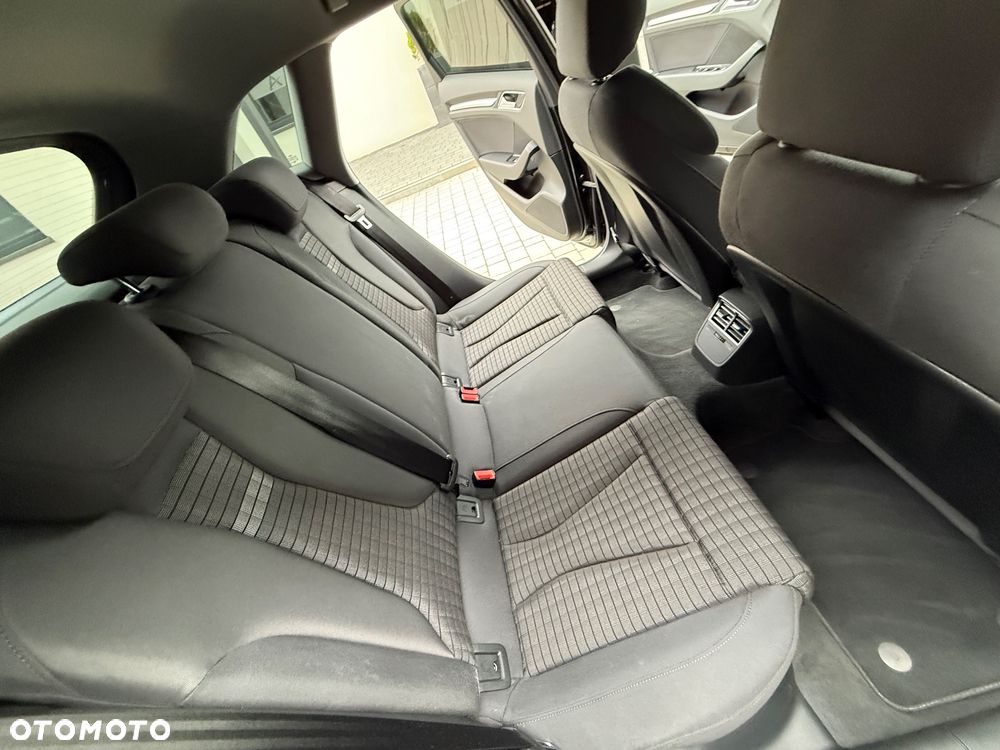 Audi A3 Sportback 2.0 TDI Sport S tronic - 16