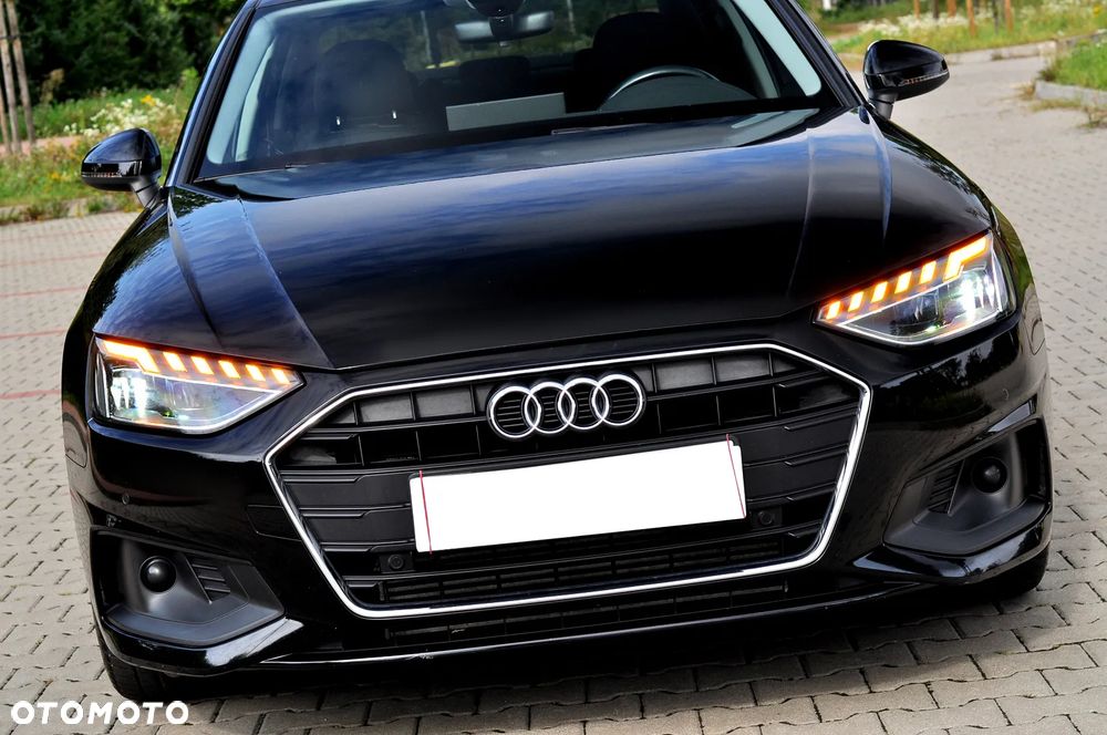 Audi A4 Limousine 35 TFSI mHEV Advanced S tronic - 2