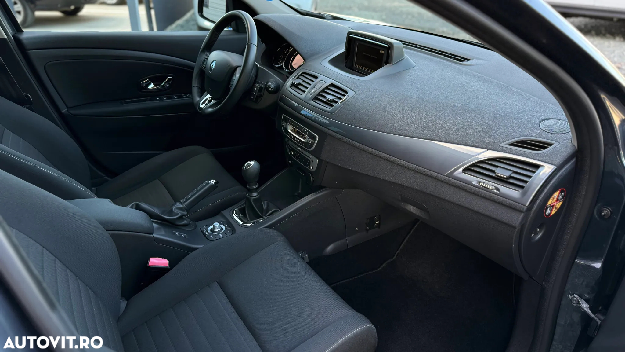 Renault Megane dCi 110 FAP LIMITED - 11