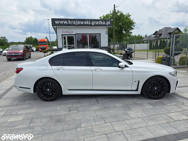 BMW Seria 7 750i xDrive sport