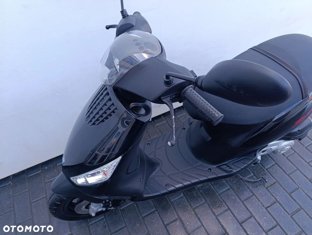 Piaggio ZIP - 10