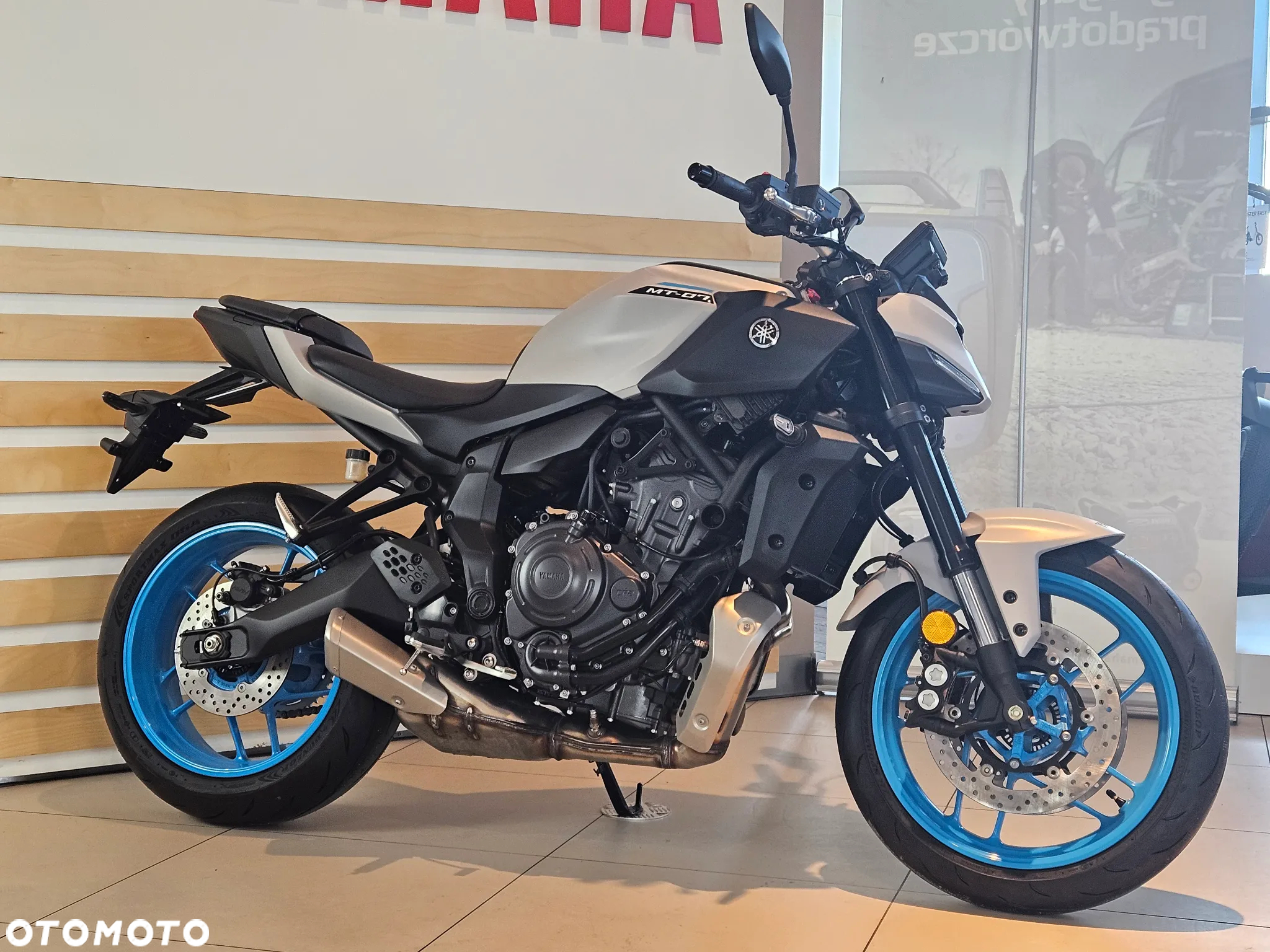 Yamaha MT - 7