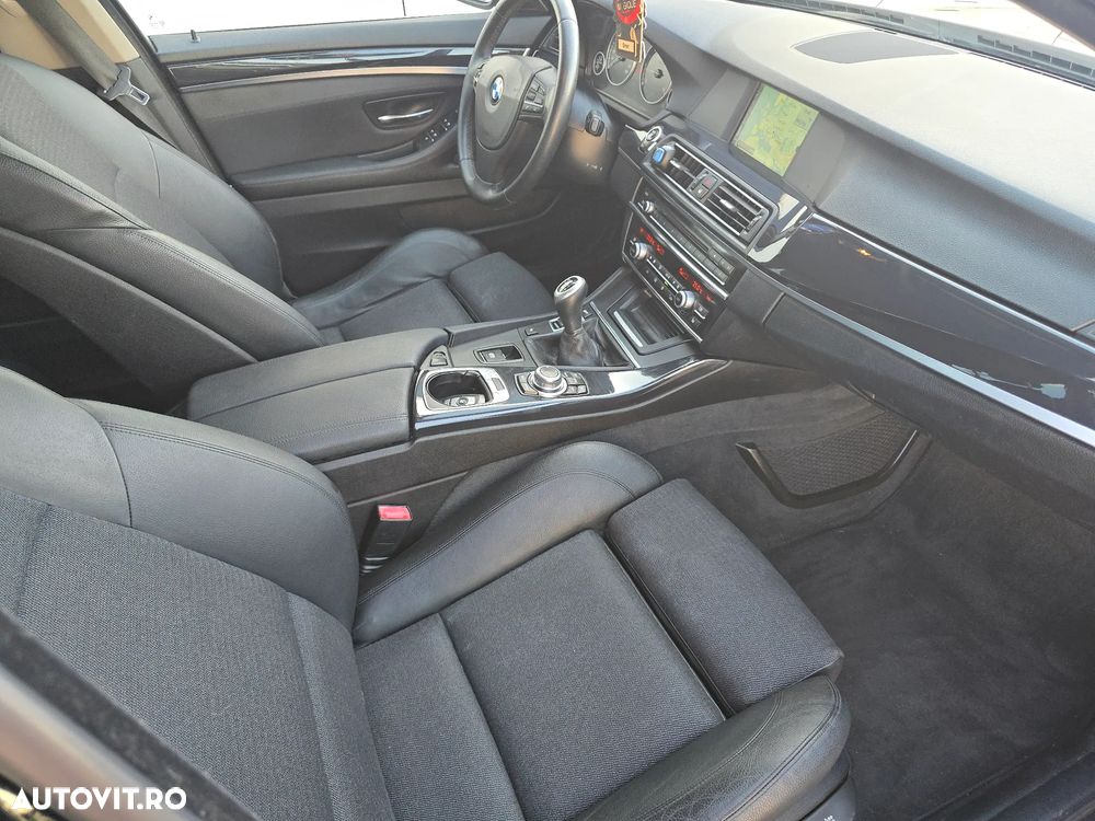 BMW Seria 5 520d Luxury Line - 8