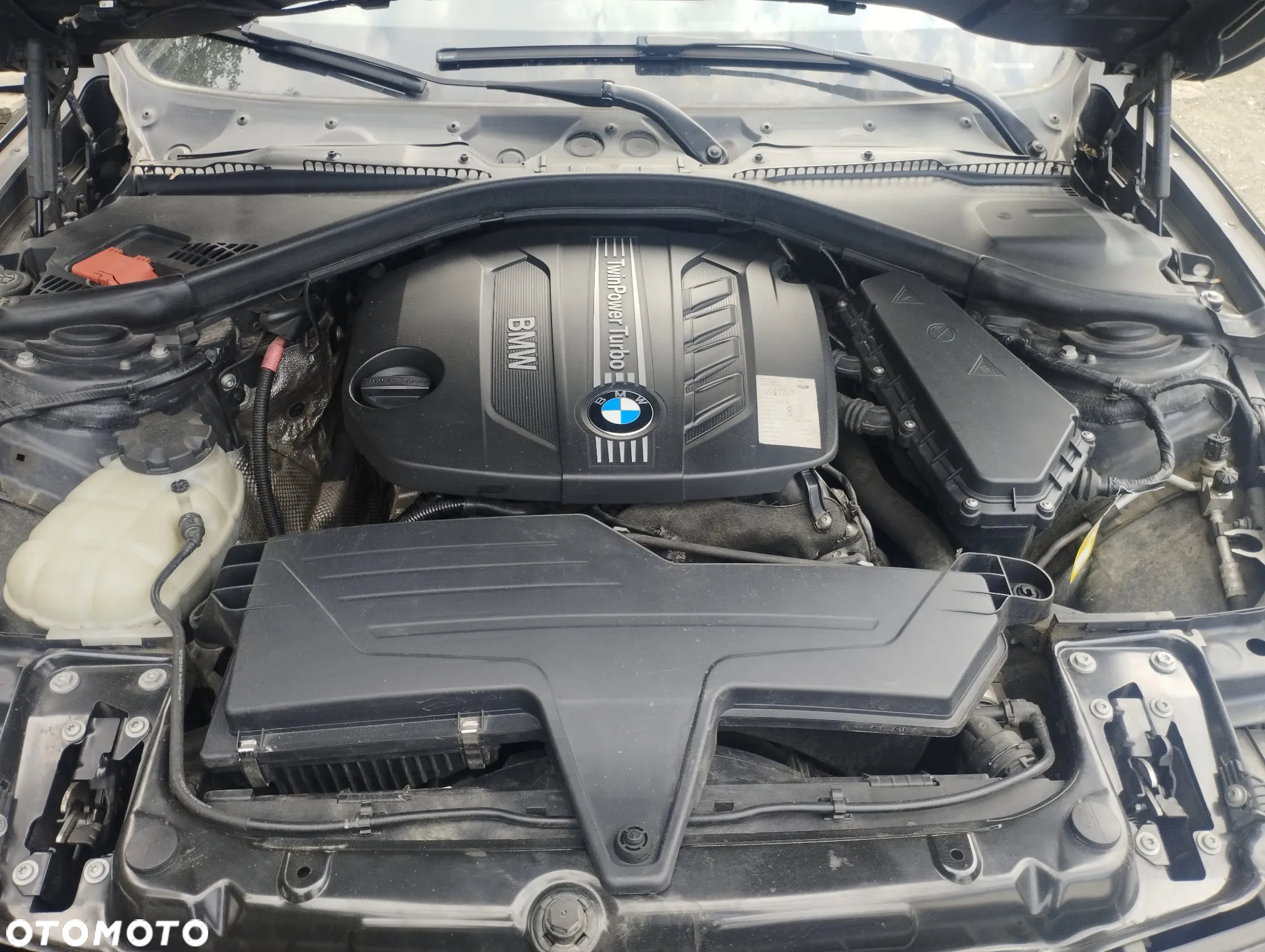 BMW Seria 3 320d DPF Edition Sport - 28