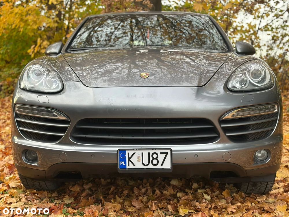 Porsche Cayenne Standard - 2
