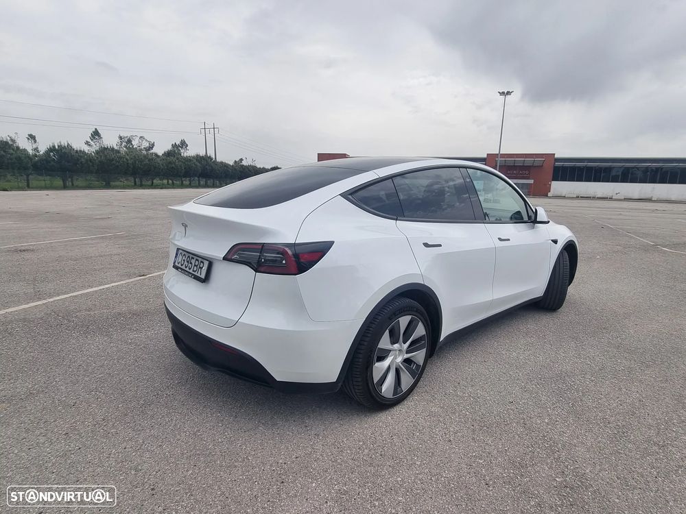 Tesla Model Y Standard - 4