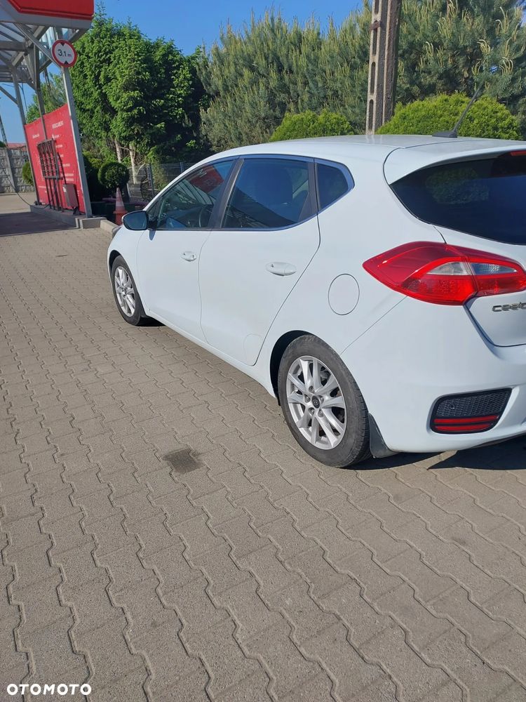 Kia Ceed - 6