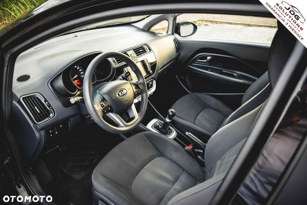 Kia Rio 1.2 Dream Team Edition - 18