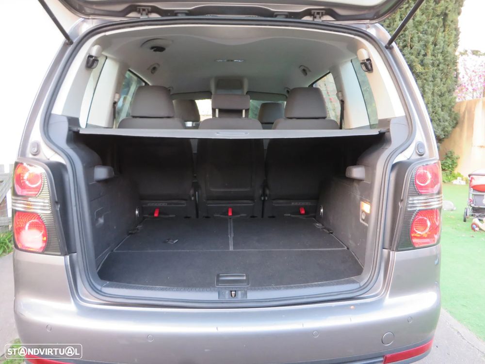 VW Touran 1.9 TDi Conceptl BlueM. 7L - 7