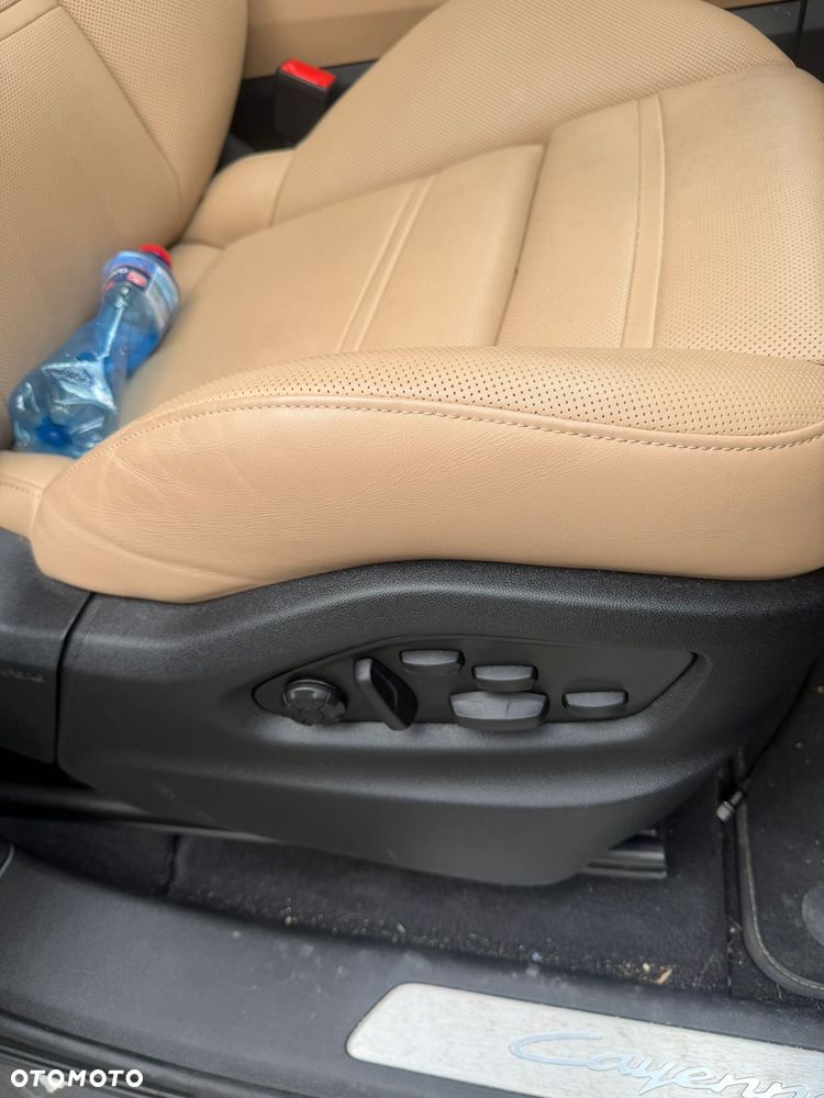 Porsche Cayenne S E-Hybrid PHEV Black Edition - 17