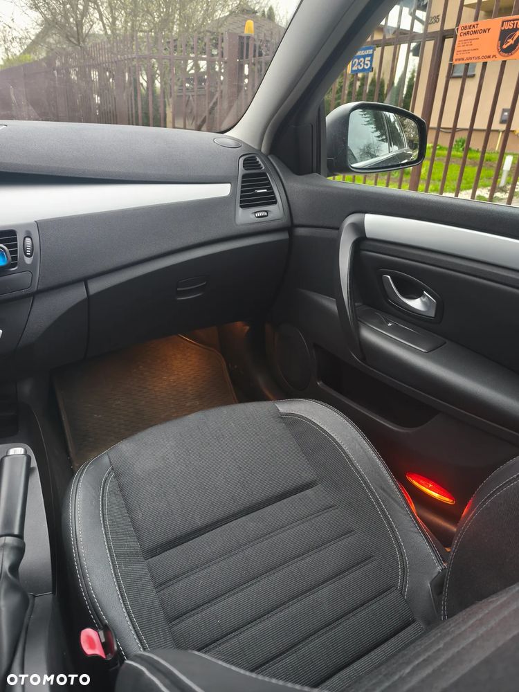 Renault Laguna 2.0 Authentique - 10