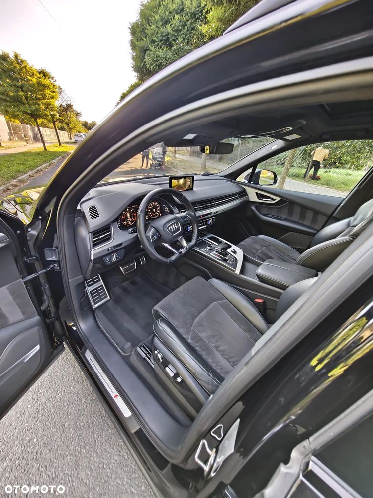 Audi Q7 50 TDI mHEV Quattro Black Edition Tiptr - 8