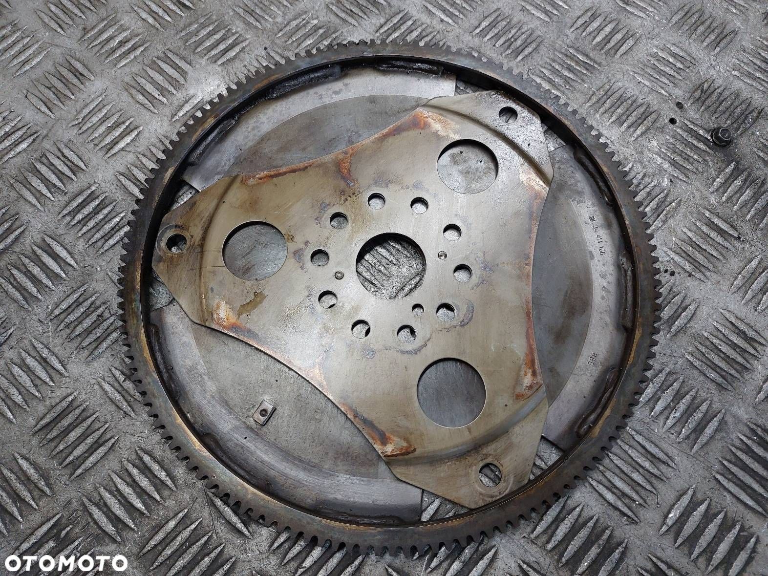 WIENIEC KOŁA ZAMACHOWEGO OPEL ZAFIRA A LIFT 2.0 DTI 24414106 - 1