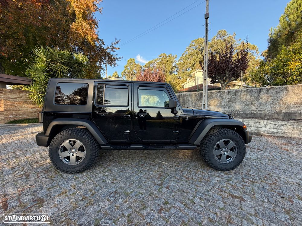 Jeep Wrangler Unlimited - 4