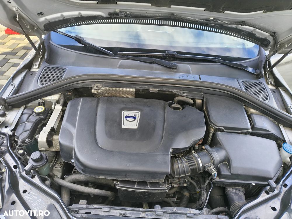 Volvo XC 60 D5 AWD Aut. Summum - 23