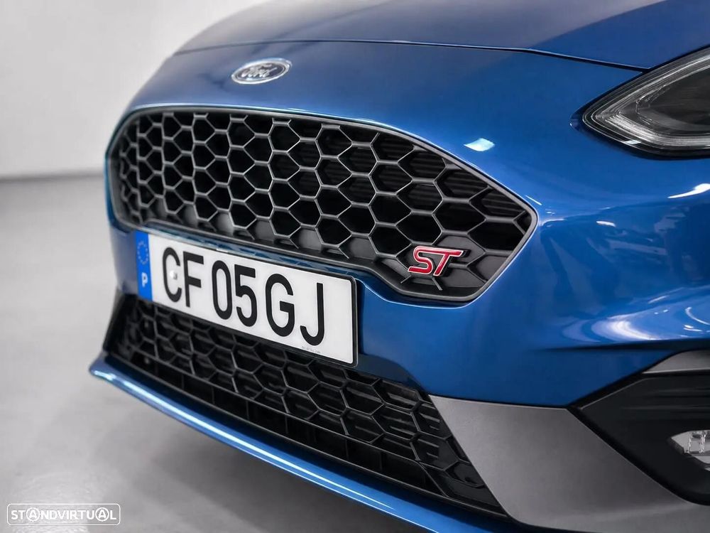 Ford Fiesta 1.5 EcoBoost S&S c/ Pack Pele Exclusiva ST - 13