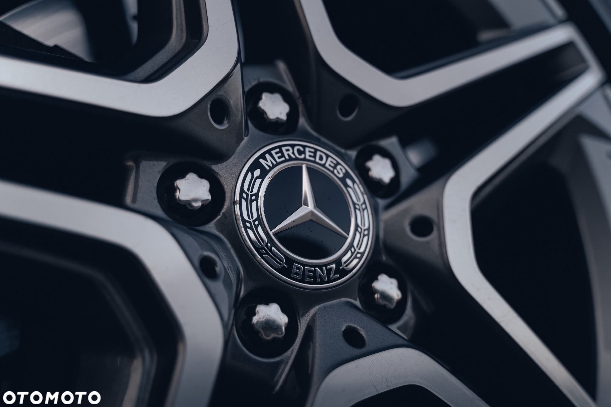 Mercedes-Benz GLE 300 d 4-Matic - 15