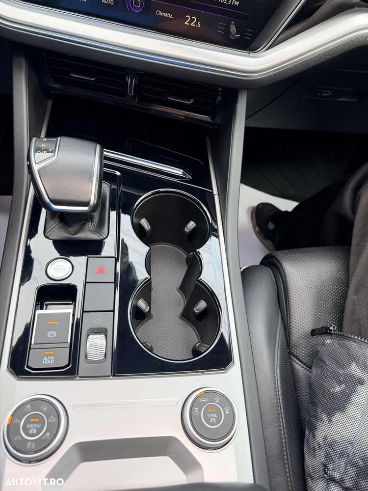 Volkswagen Touareg 3.0 V6 TDI 4Motion DPF Automatik Elegance - 9