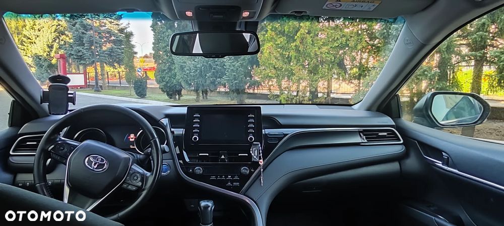 Toyota Camry 2.5 Hybrid Comfort CVT - 12