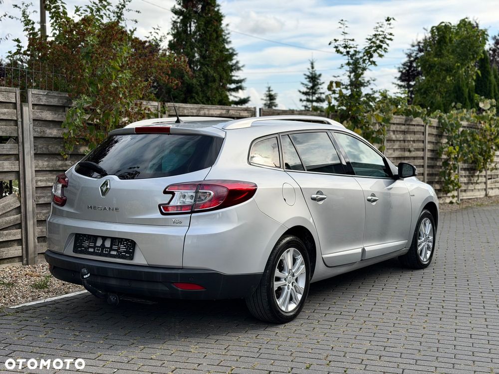 Renault Megane ENERGY TCe 130 BOSE EDITION - 6