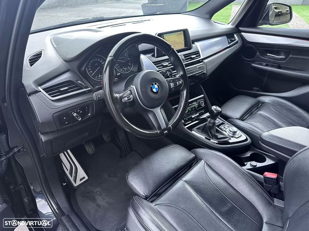 BMW 216 Active Tourer d Pack M - 29