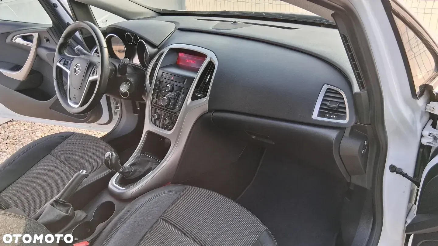 Opel Astra 1.4 Turbo Innovation - 16