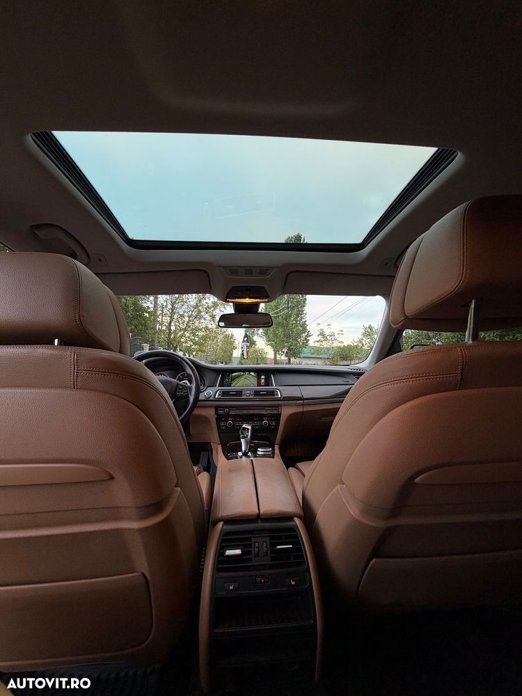 BMW Seria 7 730d xDrive - 8