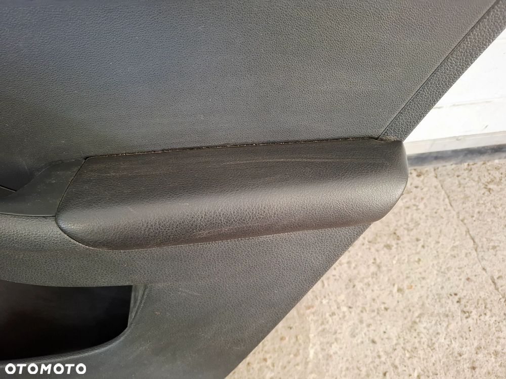 Boczek Tapicerka Drzwi Prawy Przód Lewy/Prawy Tył VW Jetta 2015r 5C - 17